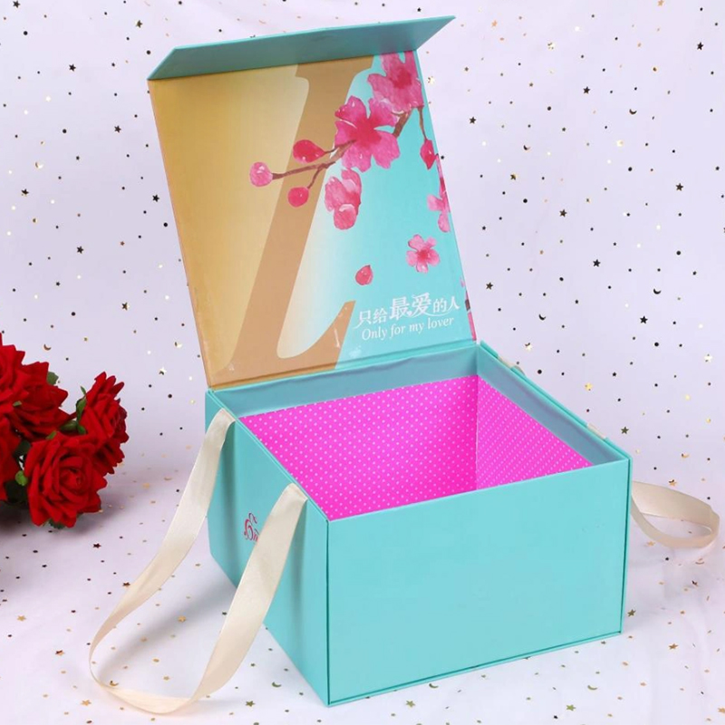 Makeup Skincare packaging with ribbon handle